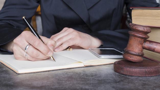 İzmir Avukat Bul — Alanına Göre Avukat Arama Rehberi [2026]